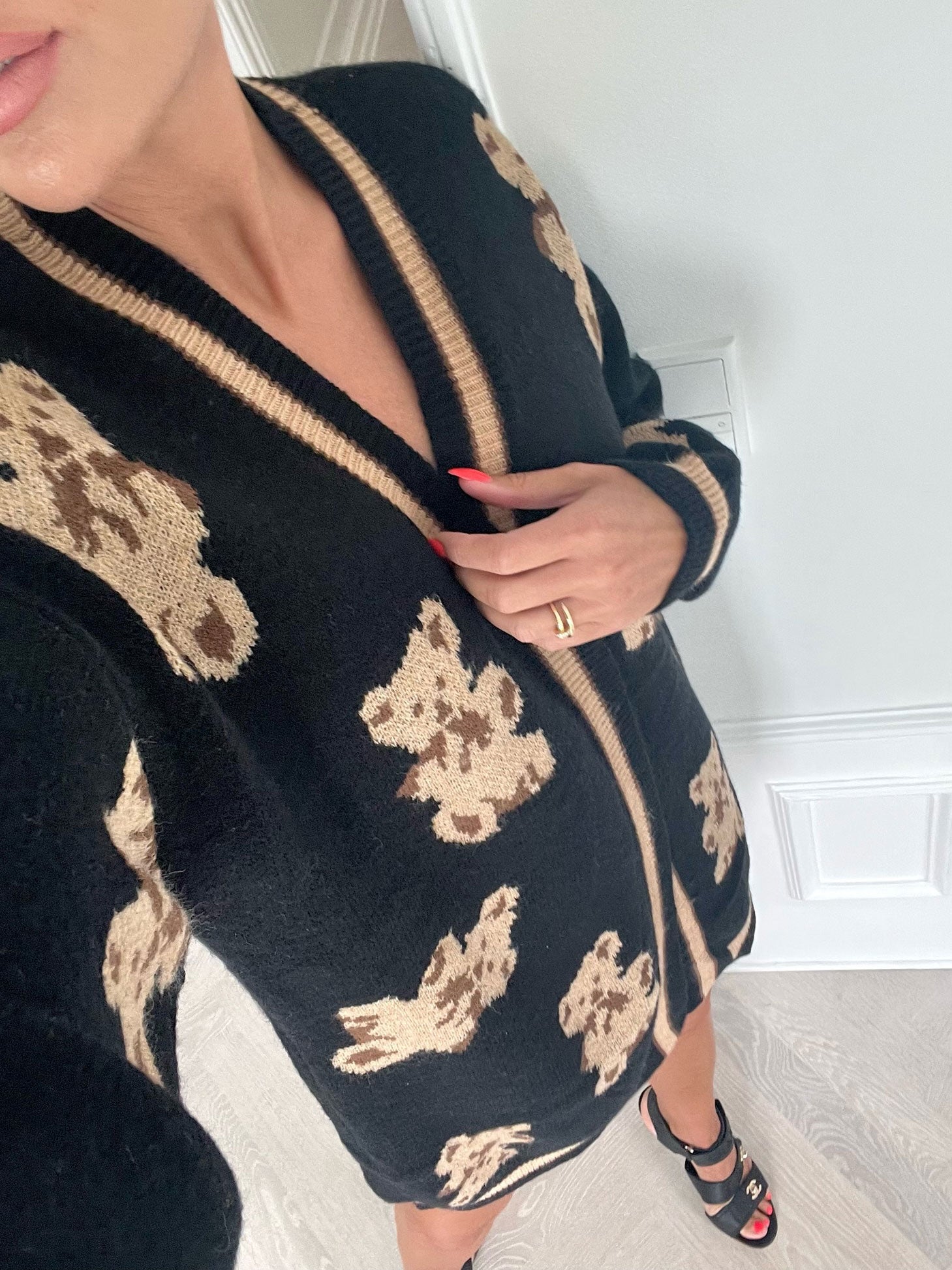 Almina - Strikcardigan med søde bamser